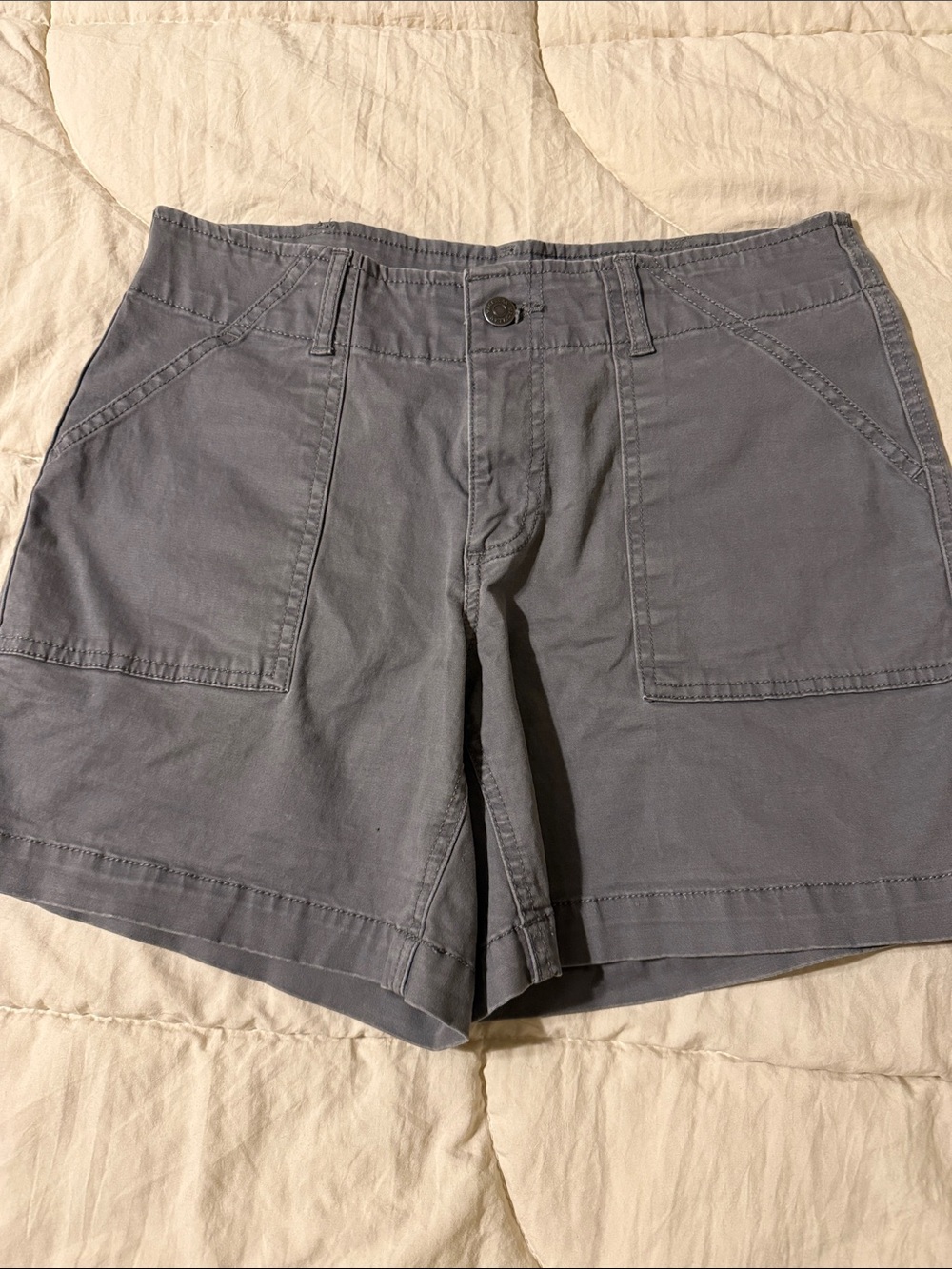 Magellan Outdoors Gray Utility Shorts, 6